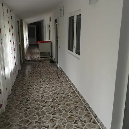 Pensiune Casa Delia *